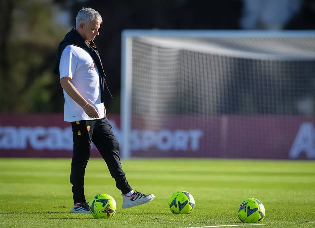 详细阅读:starsports app-社区盾赛程吃紧,本菲卡国际比赛日回应争议,气氛紧张,训练强度明显提升-starsports app starsports app-社区盾赛程吃紧,本菲卡国际比赛日回应争议,气氛紧张,训练强度明显提升-starsports app